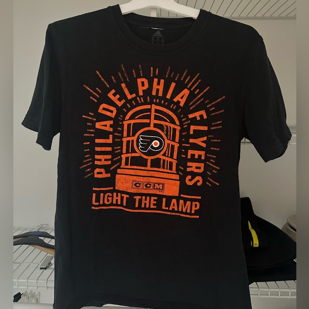 🏒 Philadelphia Flyers Grapic T Shirt
